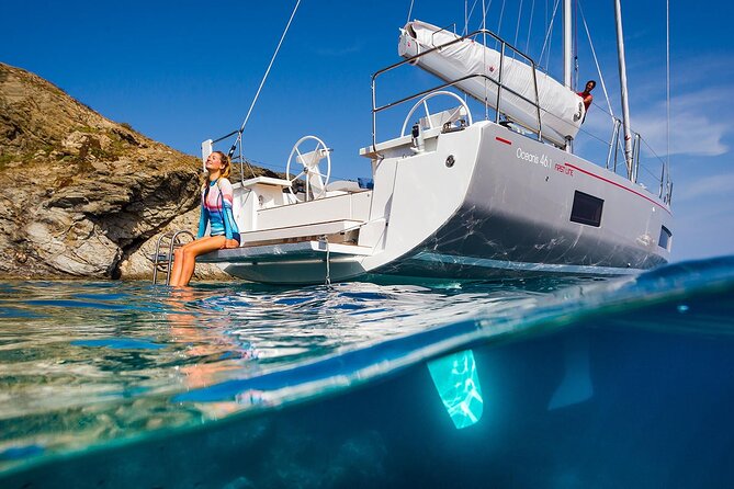 Santorini: Caldera Private Sailing Boat Cruise with Beneteau Oceanis 46.1 - White Beach: the boat-only feel and photo-friendly rocks