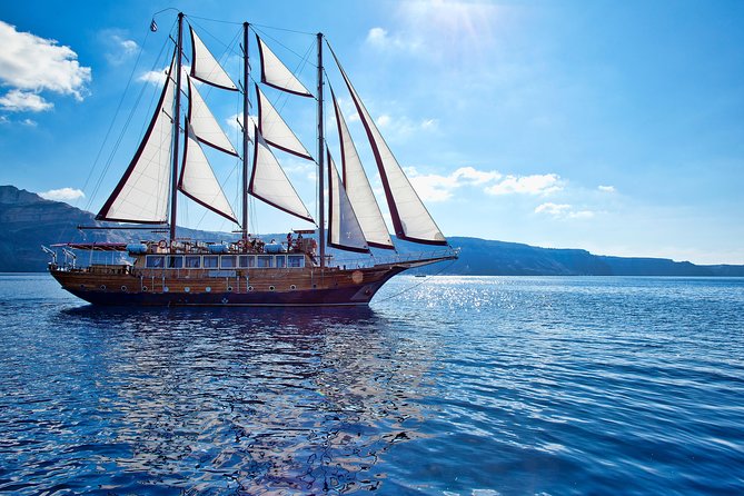 Santorini Caldera Sunset Sailing Cruise with Dinner and Wine - What to Bring (And What You’ll Regret Not Bringing)