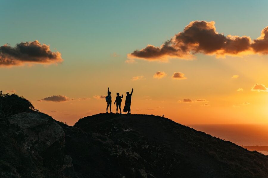 Santorini: Caldera Trail Guided Hike and Sunset Viewing - The final leg toward Oia: the sunset hill and that 360-degree view