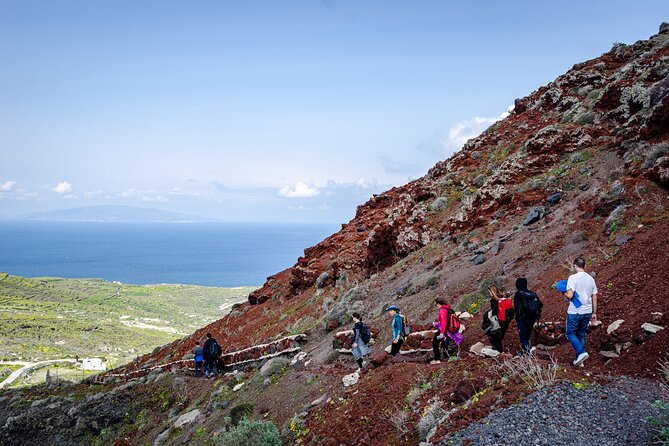Santorini : Caldera Trail Hike and Sunset - Pace, Fitness, and Group Size (Why 30 Matters)