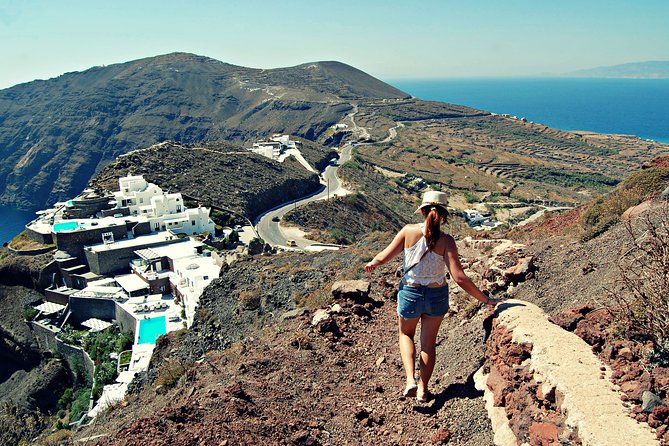 Santorini Caldera Walk Hiking Experience Fira-Oia - What to wear and pack (based on real trail advice)