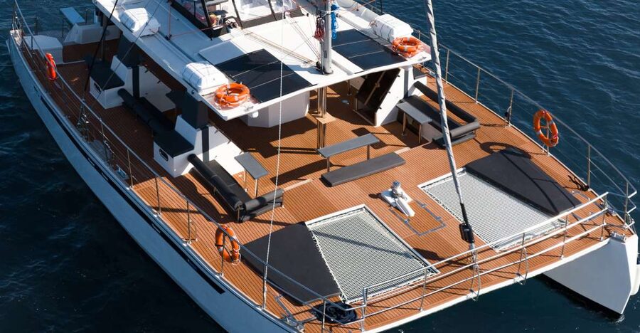 Santorini: Catamaran Caldera Cruise with Meal and Drinks - Snorkeling Gear, Wi‑Fi, and the Small Things That Make a Difference