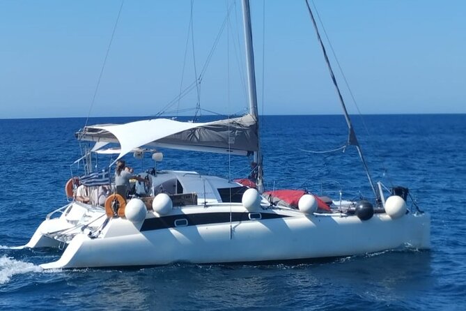 Santorini Catamaran Cruise – 5-Hour Private Sailing Experience - The onboard meal: Greek appetizers and the kind of detail that matters