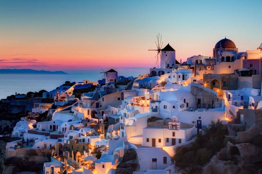 Santorini: Catamaran Cruise, Winery, & Oia Sunset Combo Tour - Price and logistics: what $212 covers, and what to watch