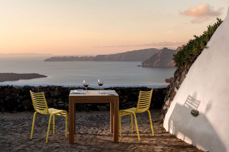 Santorini: Catamaran Cruise, Winery, & Oia Sunset Combo Tour - Volcanic swimming and snorkeling on hot springs beaches