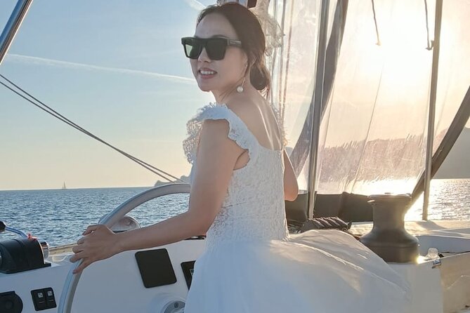 Santorini Catamaran Cruise with Meal and Drinks - Snorkeling time with provided gear (and what to expect in the water)