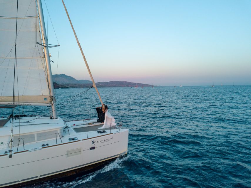 Santorini Catamaran Cruise with Swimming, Meal and Open Bar - Hot springs at Palea Kameni: warm water and quick volcano context
