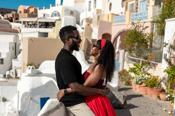 Santorini couple photoshoot with 50 edited photos! - Key highlights worth planning for