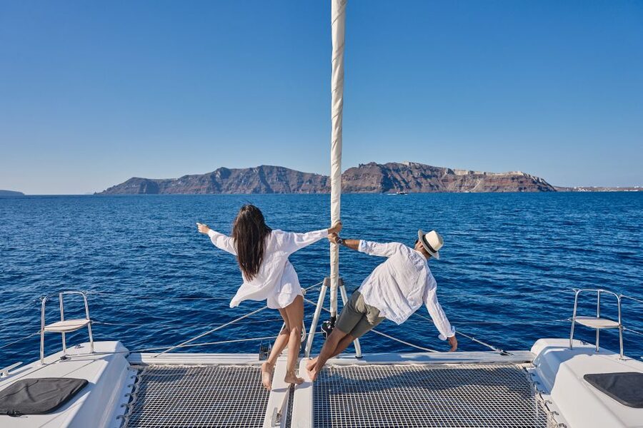 Santorini: Day Luxury Catamaran Cruise with Meal & Drinks - What’s Included Onboard: Drinks, Towels, Rinsing, and Music