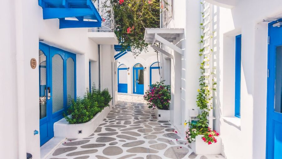 Santorini : Discover with Locals - Private Shore Excursion - Kamari and Perissa black sand beaches to end the day