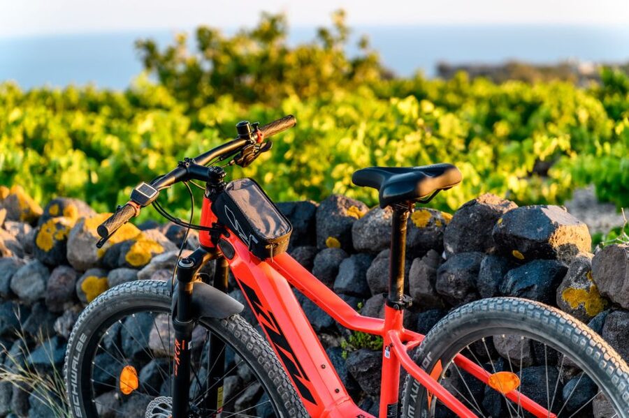 Santorini e-bike guided tours - Timing and Riding Conditions: When It’s Most Fun