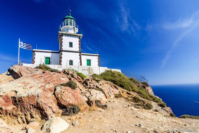 Santorini Essentials Full Day Private Tour - Perissa Black Sand Beach: the contrast stop that makes the beaches feel complete