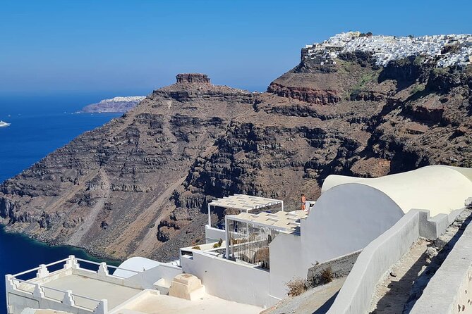 Santorini First-Time Guests Private Tour Sightseeing, excavetions & wine testing - Akrotiri Archaeological Site: Prehistoric Aegean City on the Volcanic Time Line