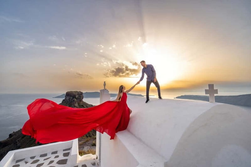 Santorini: Flying Dress Photo © Photoshoot "Express Package" - Meeting Point Reality: Finding the Start in Imerovigli