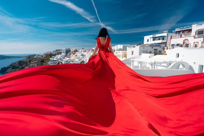 Santorini flying dress photo - The 1-hour session and what it feels like in real life