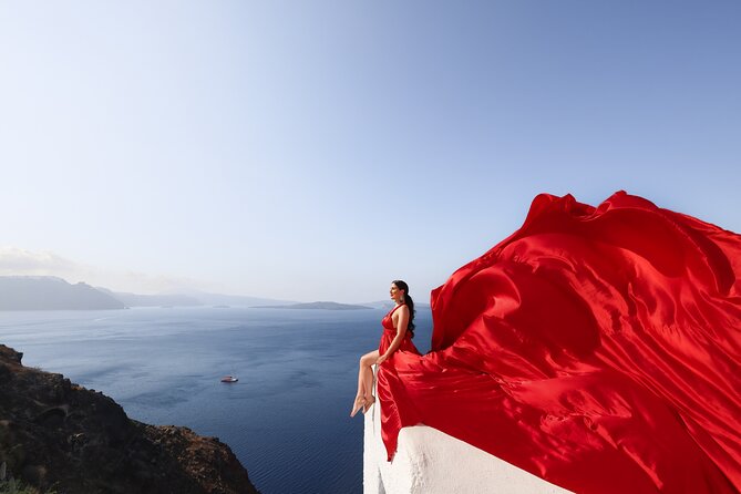 Santorini Flying Dress Photography - Oia walk and photo stops: how the one hour actually plays out