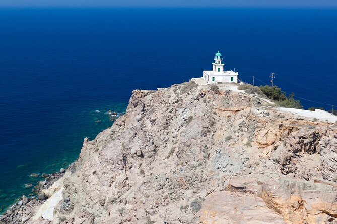 Santorini: Full Island Tour & Sunset with Local Guide & Pick-up - Pickup Timing and Comfort: AC Vehicle, Bottled Water, and a Real Plan