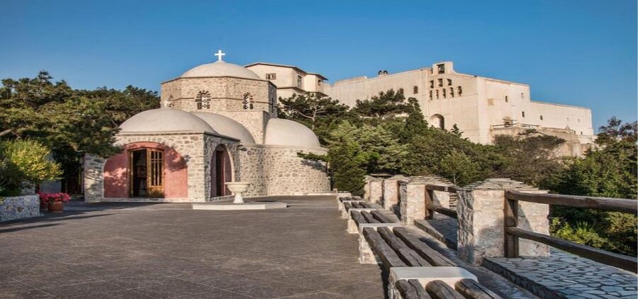 Santorini: Guided Island Day Trip with Beach Visit - Akrotiri excavations and museum: the eruption story you can actually follow