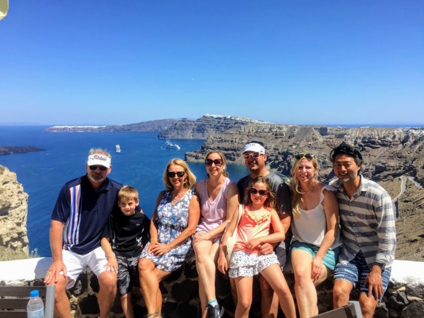 Santorini: Guided Tour to 3 Wineries with Wine Tastings - Getting picked up in Thera (and finding your driver fast)