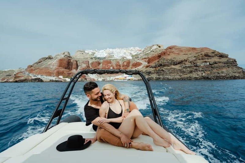 Santorini: half day exclusive speedboat cruise - First swim and quick photo stops: Efta Pedes and the Ammoudi area