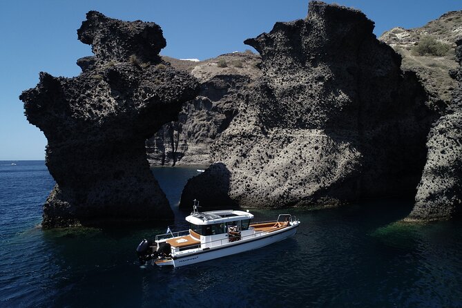 Santorini Half Day MotorCruiser Private Cruise incl. Meal,Drinks &Free Transport - Key things to know before you go