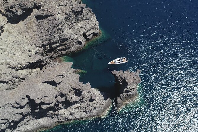 Santorini Half Day MotorCruiser Private Cruise incl. Meal,Drinks &Free Transport - Getting to Vlihada Port: the south start that saves time