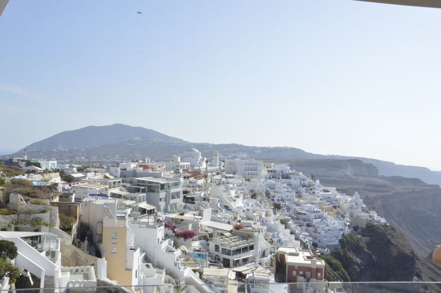 Santorini: Half-Day Sightseeing Tour with Hotel Pickup - Why this Santorini half-day loop works for first-timers