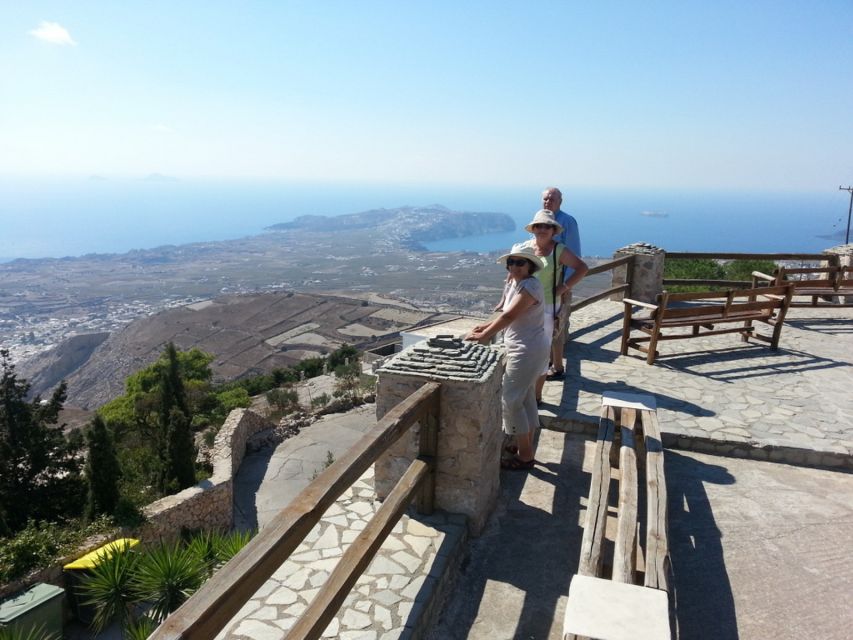 Santorini: Half or Full-Day Private Island Tour - Oia: The Iconic Village, With Time for Shopping and Breathing Space
