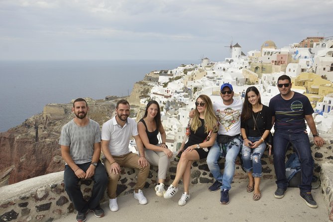 Santorini Highlights and Venetian Castles Small-Group Day Tour - Perissa’s black-sand beach: your downtime with real options