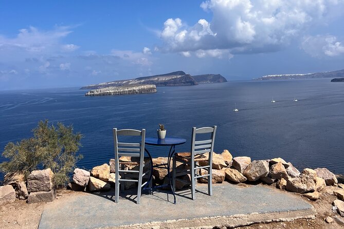 Santorini Highlights: Private Sightseeing Tour in Santorini - Pyrgos at the foot of Prophet Ilias: panoramas and Venetian traces