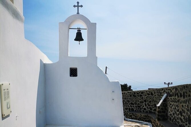Santorini Highlights Tour 5 Hour - Stop 6: Perissa Black Sand Beach for a Wind-Resistant Break (15 Minutes)
