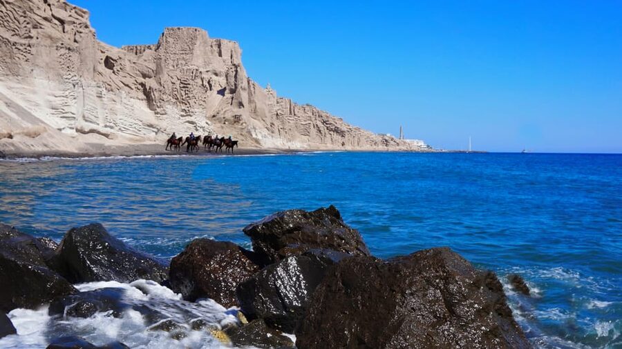 Santorini: Horseback Riding Tour on the Beach - Why this 1.5-hour Santorini ride fits the way you actually travel