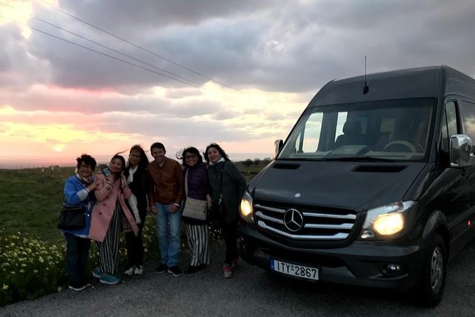 Santorini Hotel-Villas Transport & Transfer Services - Santorini Timing: Why 15 to 45 Minutes Depends on the Day