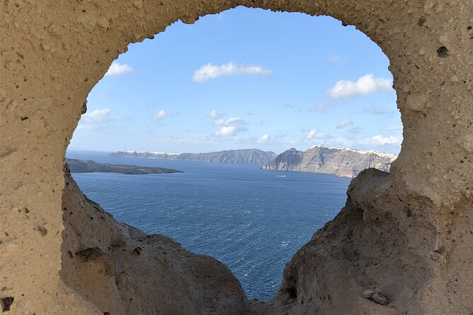 Santorini Instagram and TikTok Photo Spots Private Tour - Megalochori’s Traditional Village Reset: 30 Minutes of Calm Lanes