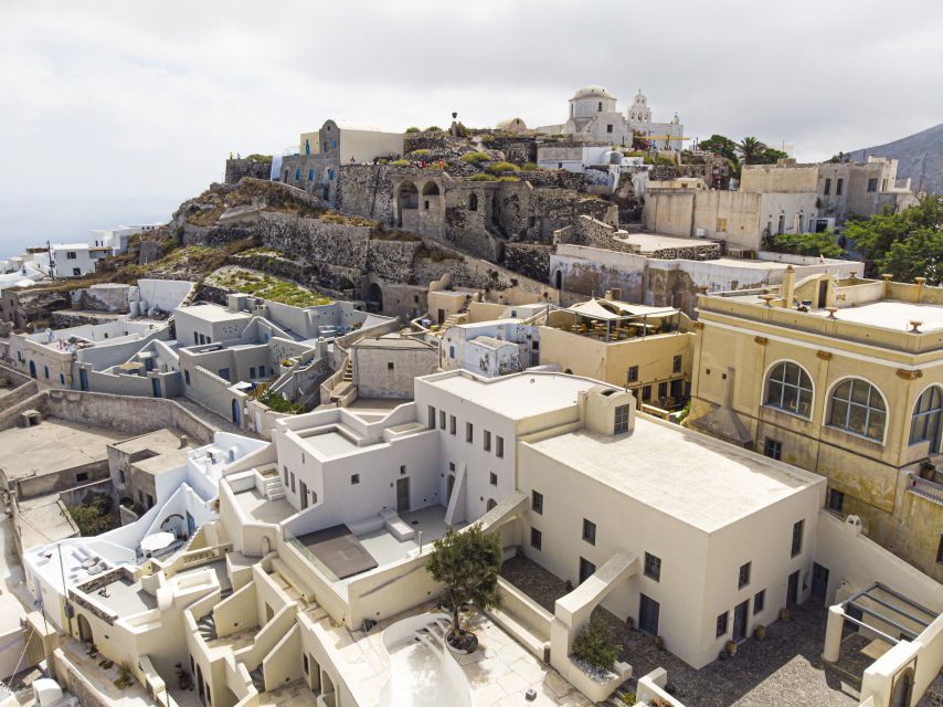 Santorini: Instagram Highlights Tour - Oia Village walk: from the start to the castle
