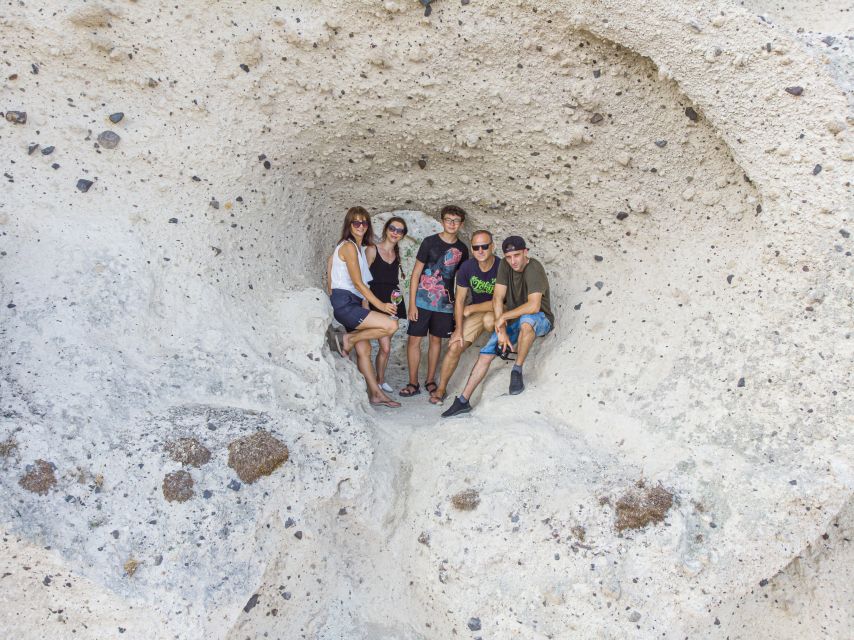 Santorini: Instagram Highlights Tour - What’s included, and what you’ll pay for yourself