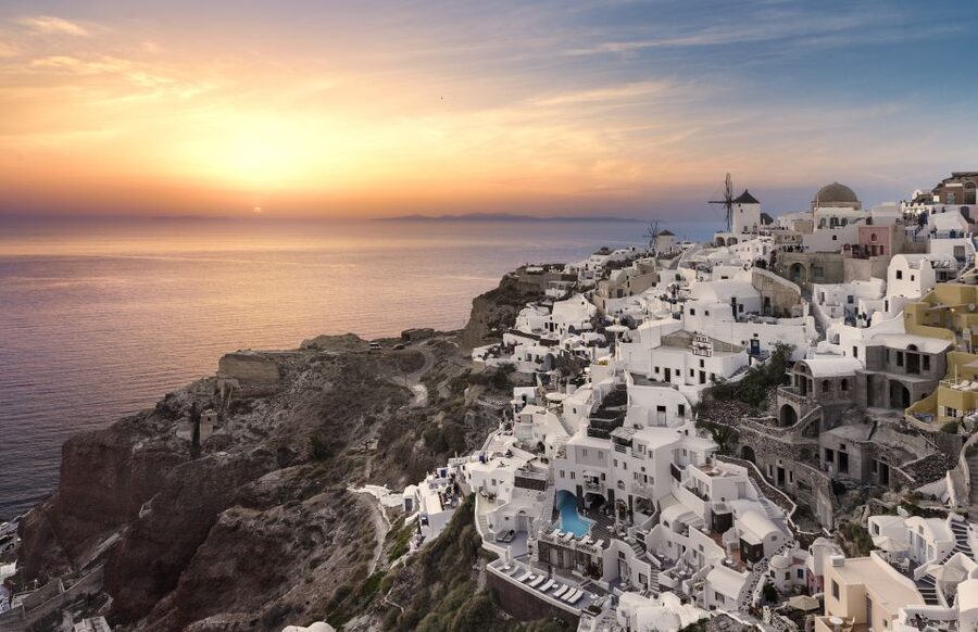 Santorini: Island Highlights Guided Day Trip with Oia Sunset - Red Beach and Akrotiri Bay Free Time: Pick Your Pace