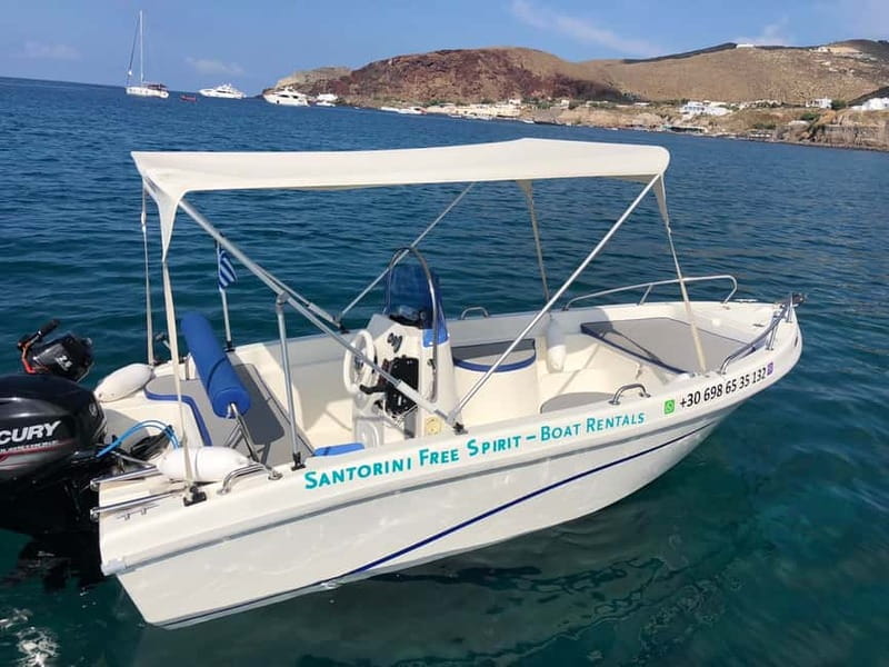 Santorini: License-Free Boat Rental with Ice, Water, & Fruit - The License-Free Lesson: How First-Time Drivers Feel at Ease