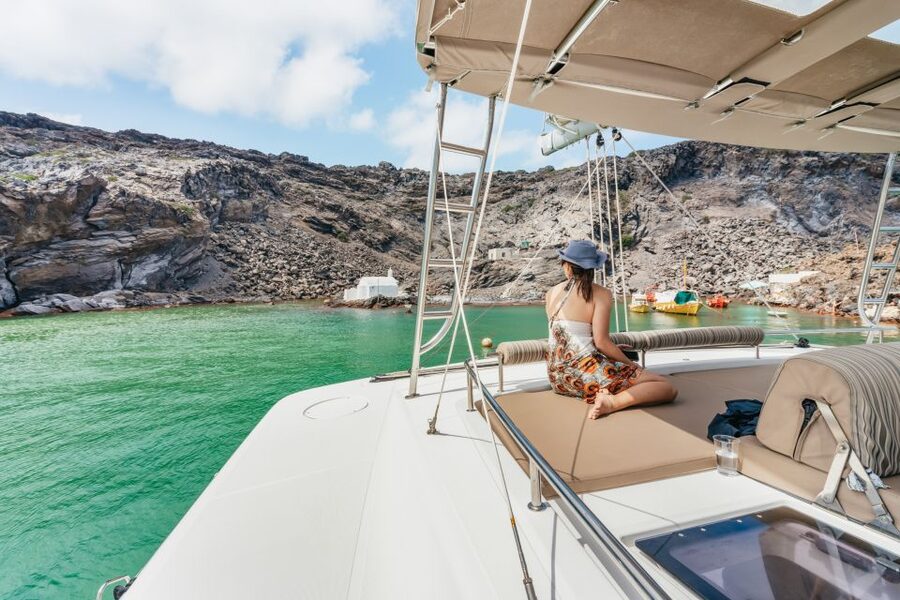 Santorini: Luxury Catamaran Day Trip with Meal and Open Bar - Packing tips: what to bring so the day doesn’t feel annoying
