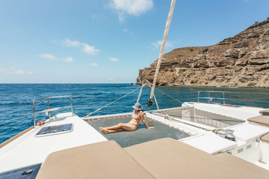 Santorini: Luxury Catamaran Day Trip with Meal and Open Bar - Luxury catamaran life: what makes this Santorini day feel special