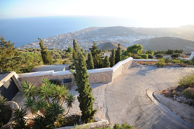 Santorini Luxury Custom Private Tour with Local guide - Key things that make this tour work