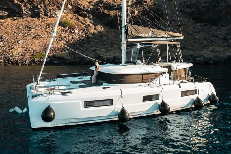 Santorini: Majestic Catamaran Cruise with Meal and Drinks - Volcano Stop and Hot Springs: When Santorini Gets Physical