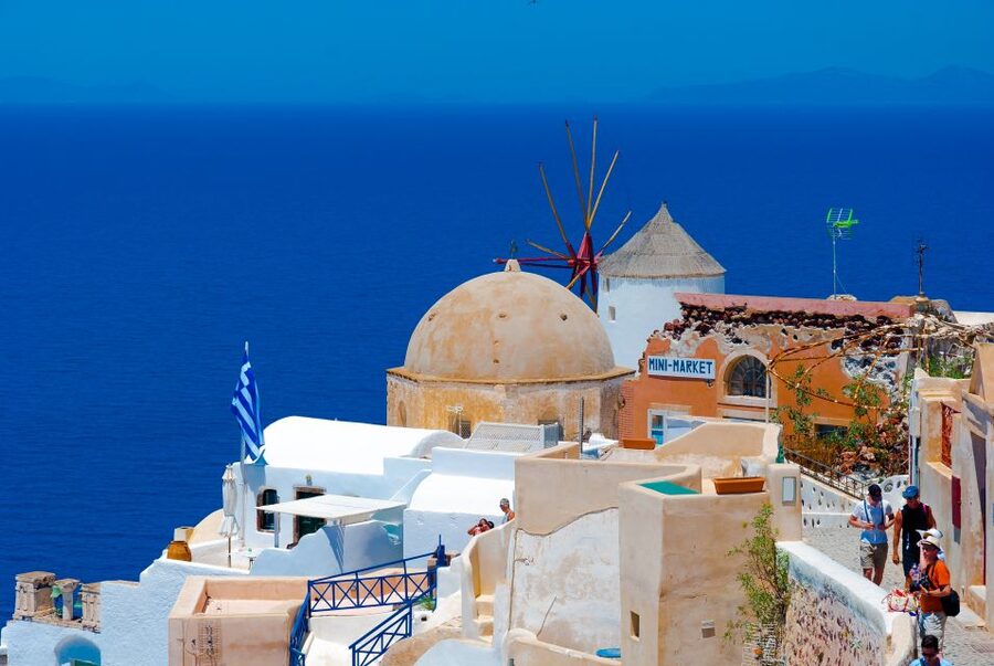 Santorini: Mesa Gonia, Pyrgos and Oia Tour - Who this tour is best for (and who should skip it)