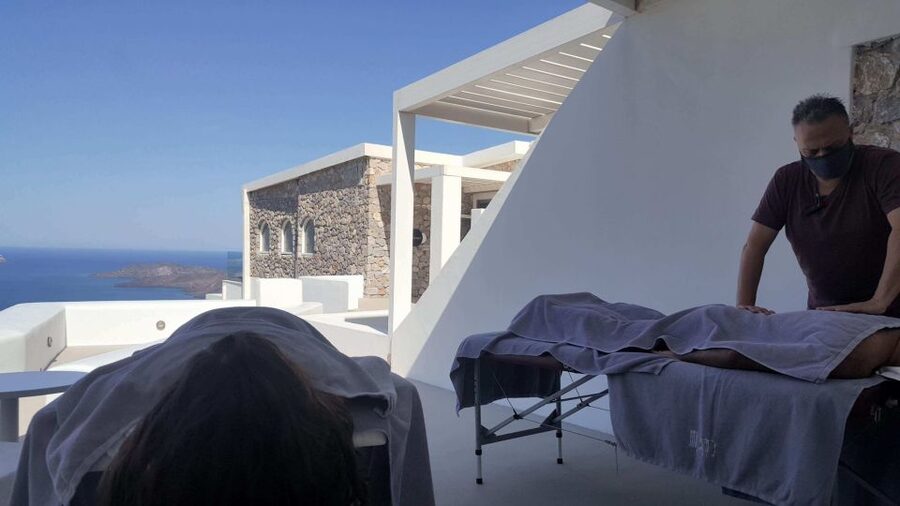Santorini: Mobile Couples Massage at Your Private Villa - Key things to know before you book
