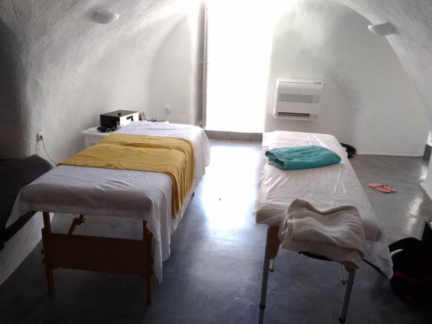 Santorini: Mobile Couples Massage at Your Private Villa - What happens during the 1 to 1.5 hours (and what you’re paying for)