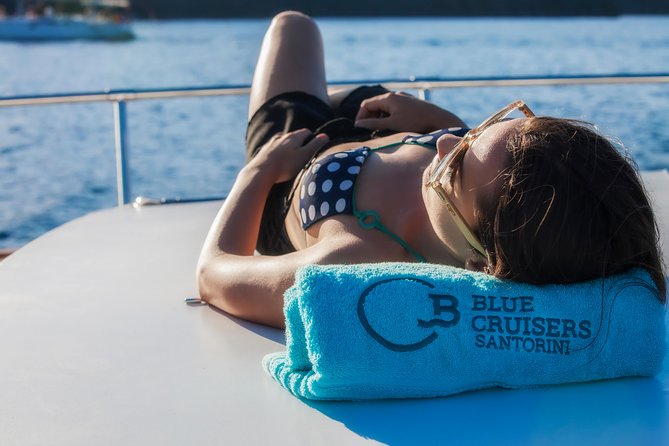 Santorini: Motor Yacht Private Cruise with 5-Course Meal - White Beach stop: another quick hit for photos and scenery