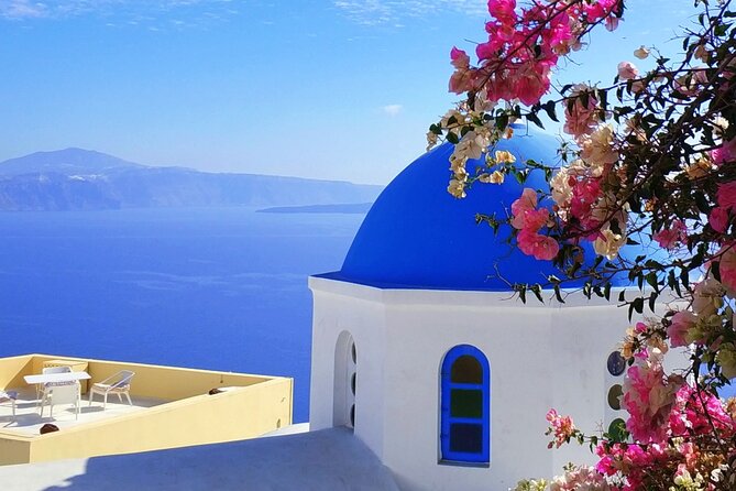Santorini Must-See Highlights: Private Shore Tour - Oia Main Street: the blue-domed postcard hit (without drowning in crowds)