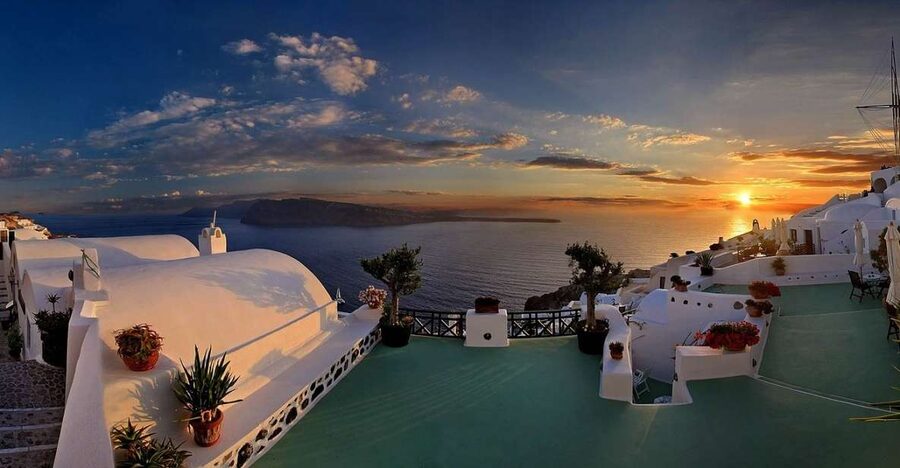 Santorini: Oia Cultural Highlights Sunset Walking Tour - Meet Your Guide at Oia Bus Terminal (Plan for Easy Navigation)