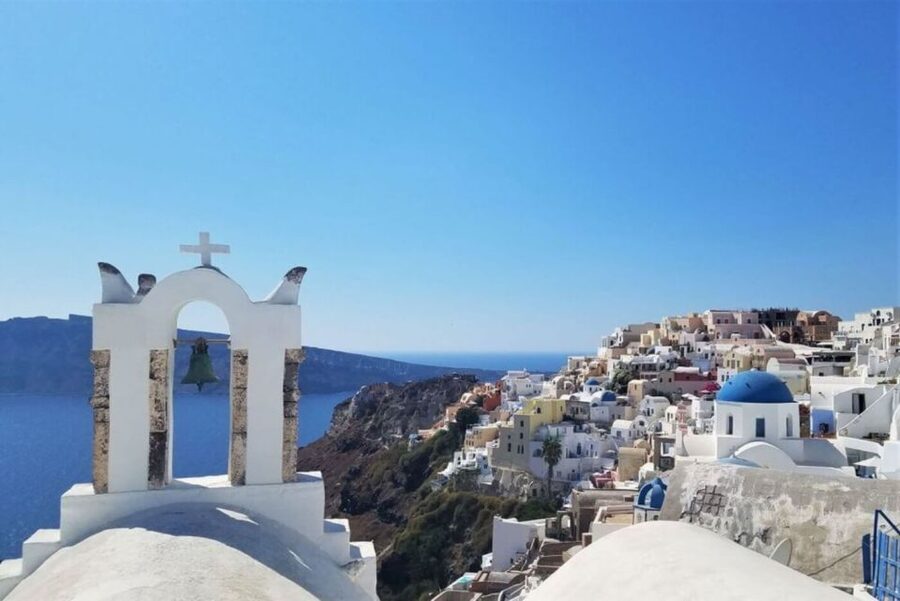 Santorini: Oia & Three Bells 4-hour Private Custom Tour - Perissa black beach in 15 minutes: what you get and what you don’t