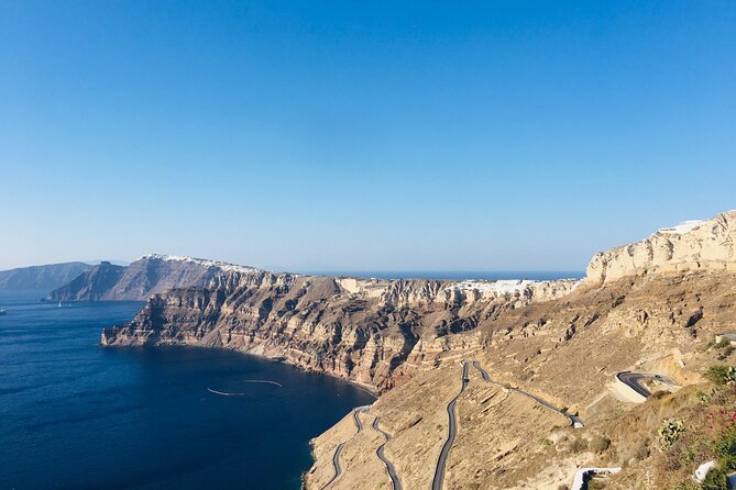 Santorini Panoramic Tour - Stop 4: Megalochori traditional village (30 minutes)
